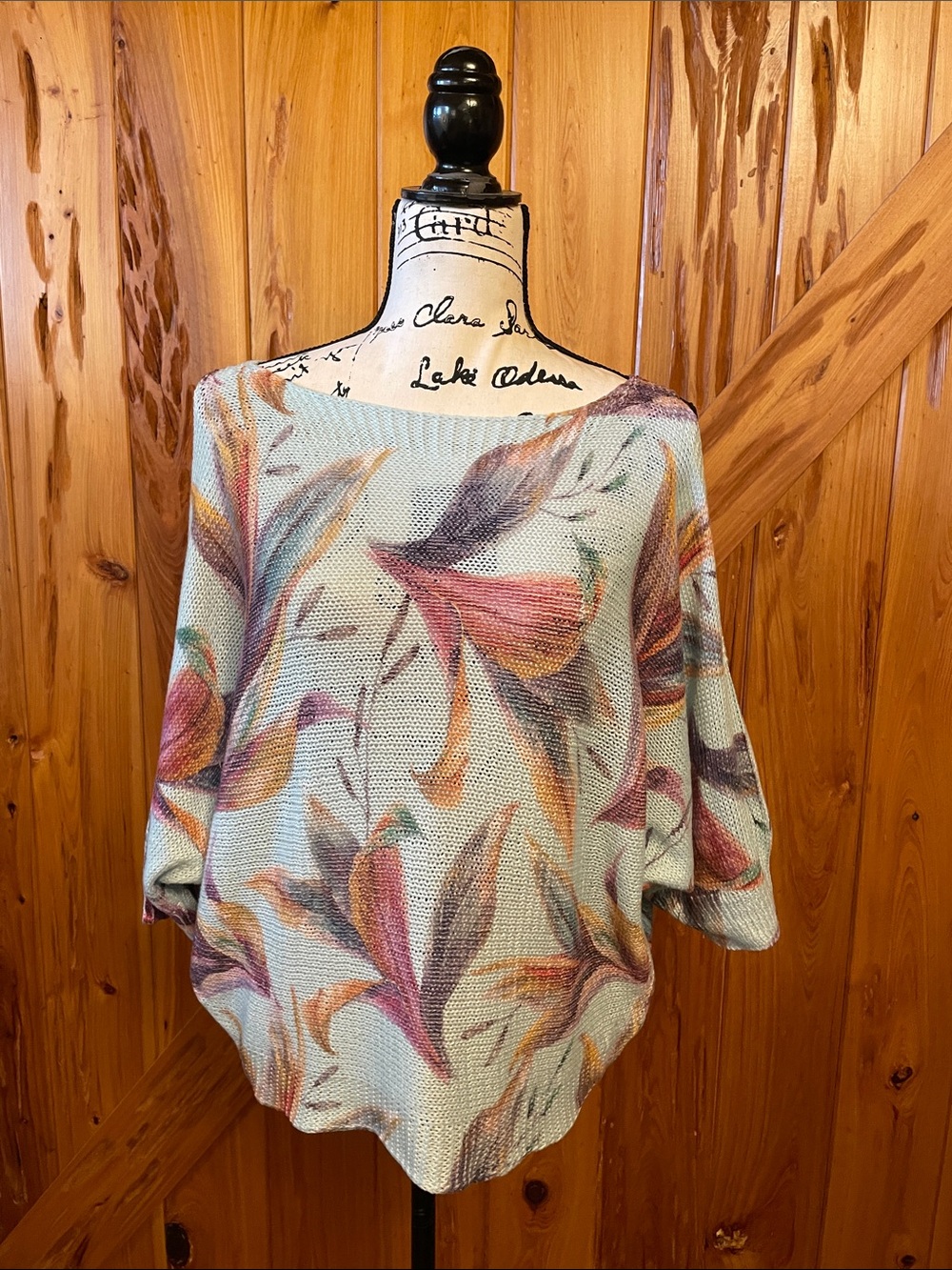 Italian sweater Light Blue Floral Knit Women's Sweater open sleeve detail
